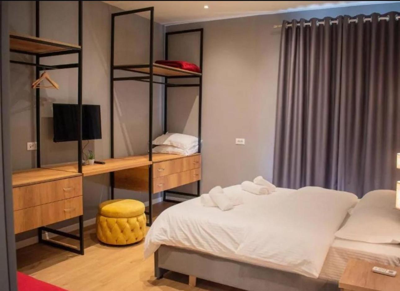 Hotel Tirona Тирана Экстерьер фото